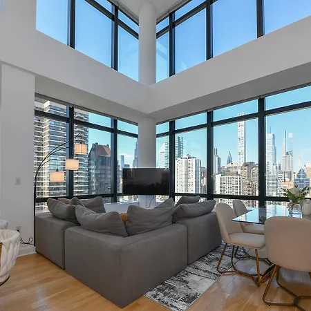 Opulent 2Br Duplex - Iconic Midtown Views Apartment